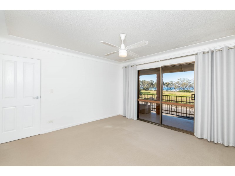 70 Sandys Beach Drive, Sandy Beach NSW 2456