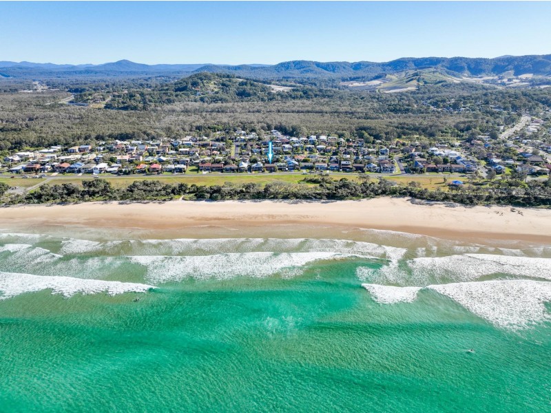 70 Sandys Beach Drive, Sandy Beach NSW 2456