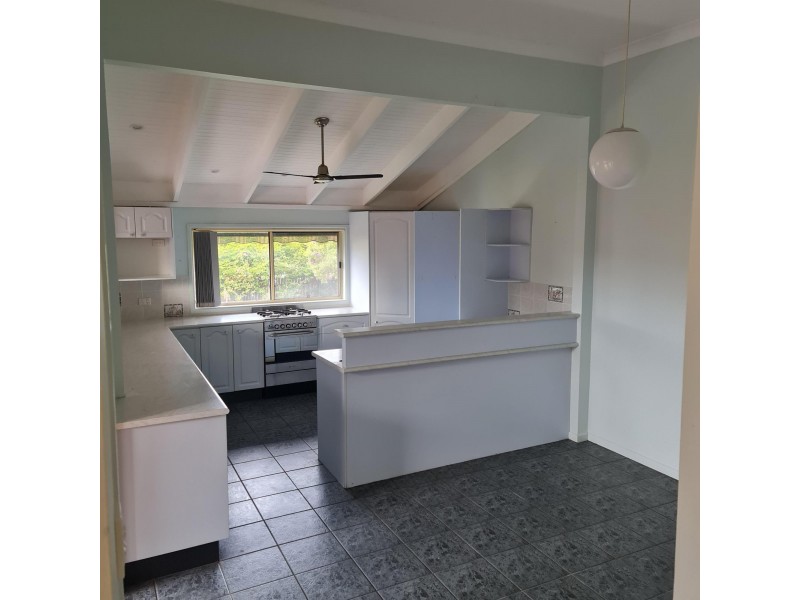 12 Panorama Parade, Safety Beach NSW 2456