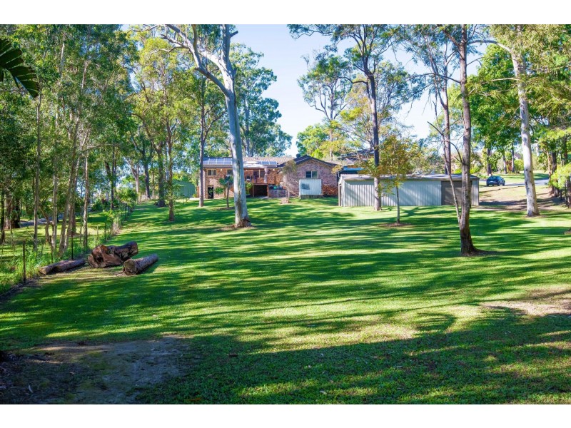 8 Anselmo Close, Emerald Beach NSW 2456