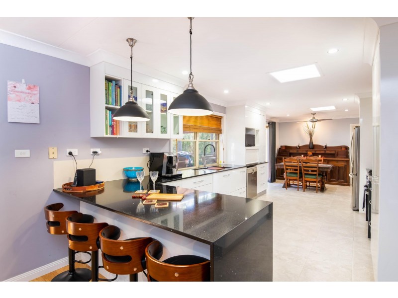 8 Anselmo Close, Emerald Beach NSW 2456