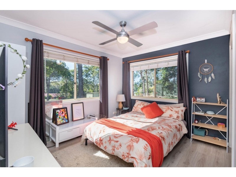 8 Anselmo Close, Emerald Beach NSW 2456