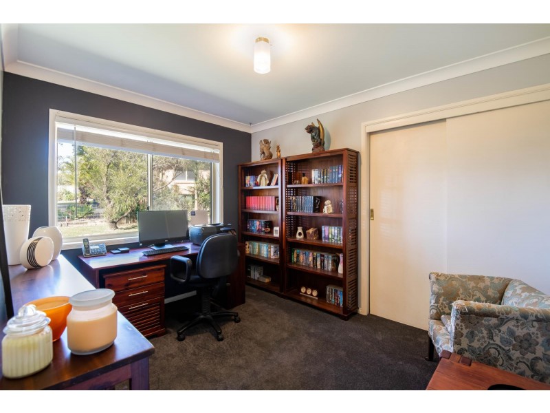 8 Anselmo Close, Emerald Beach NSW 2456