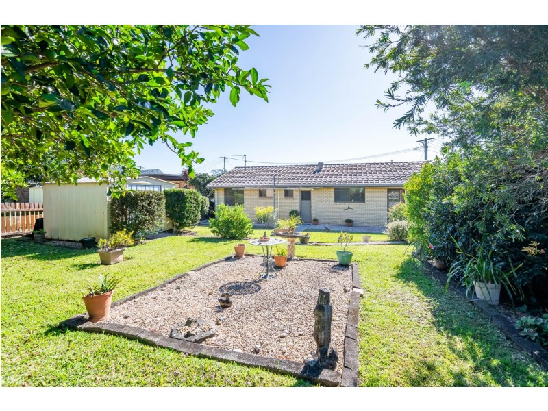 3 Smails Close, Woolgoolga NSW 2456