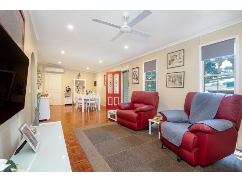 37 Quail Crescent, Arrawarra NSW 2456