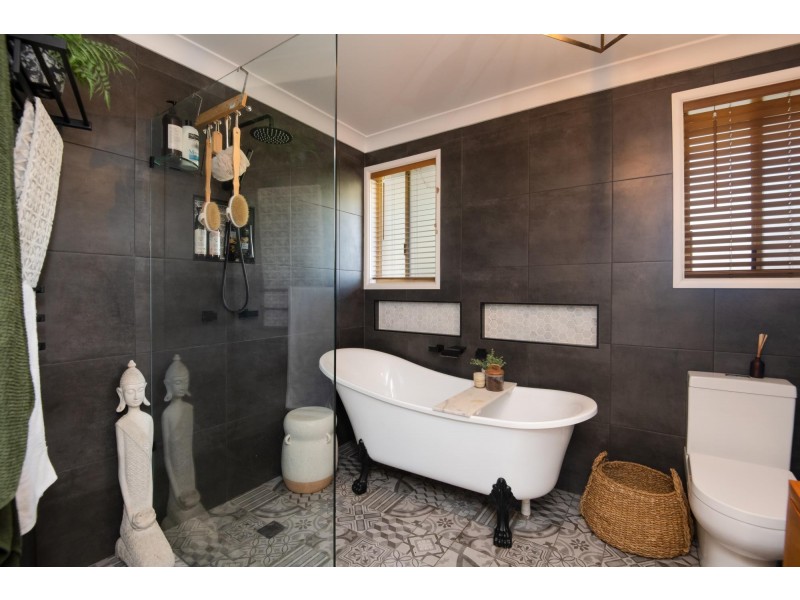 2/56 Diamond Head Drive, Sandy Beach NSW 2456