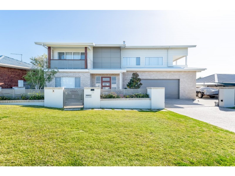 13 Ocean View Road, Arrawarra Headland NSW 2456