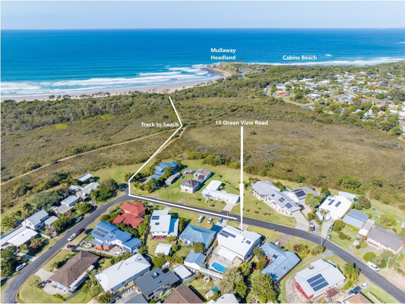 13 Ocean View Road, Arrawarra Headland NSW 2456