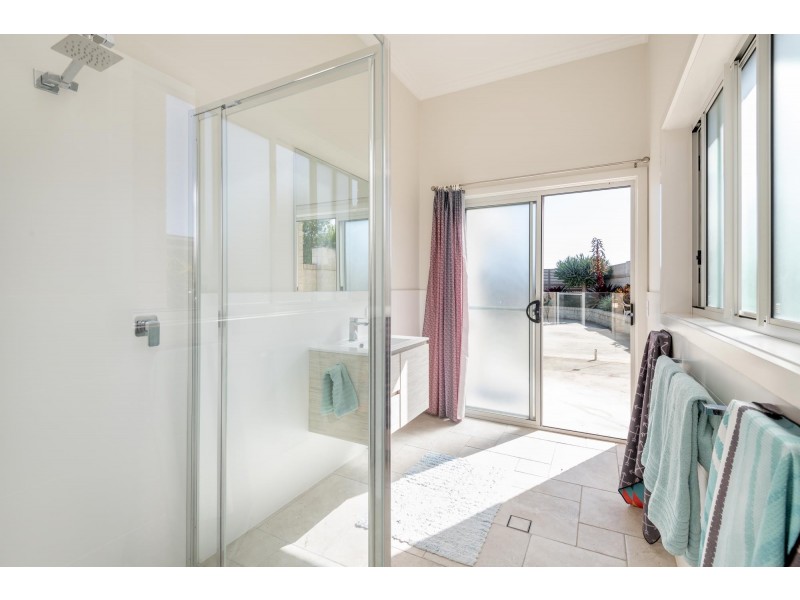 13 Ocean View Road, Arrawarra Headland NSW 2456