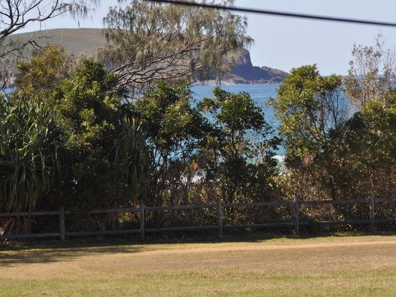 70 Sandy’s Beach Drive, Sandy Beach NSW 2456