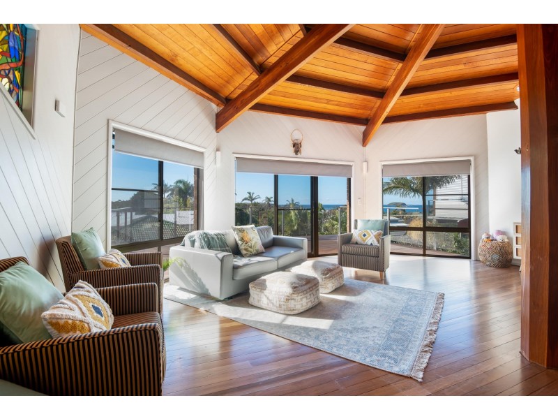 13 Ocean View Crescent, Emerald Beach NSW 2456