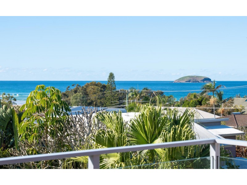 13 Ocean View Crescent, Emerald Beach NSW 2456