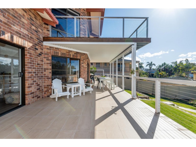 13 Ocean View Crescent, Emerald Beach NSW 2456