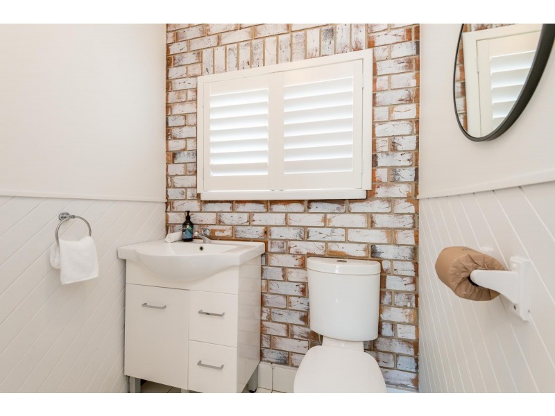 13 Ocean View Crescent, Emerald Beach NSW 2456