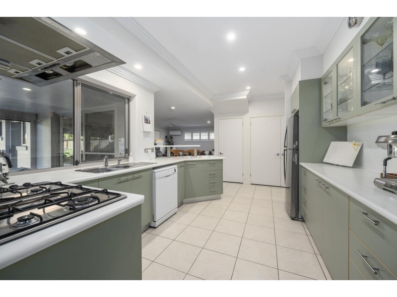 17 Blue Gum Avenue, Sandy Beach NSW 2456