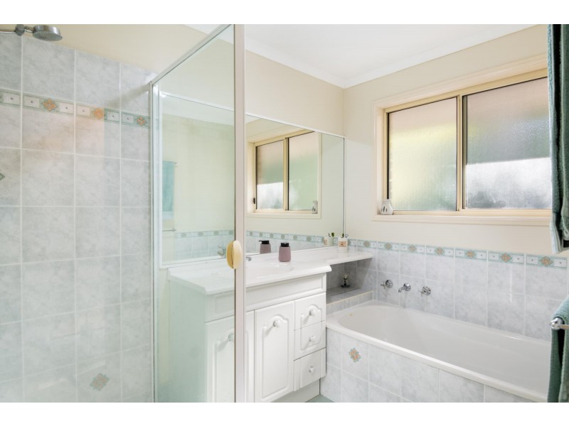8 Gresham Drive, Woolgoolga NSW 2456