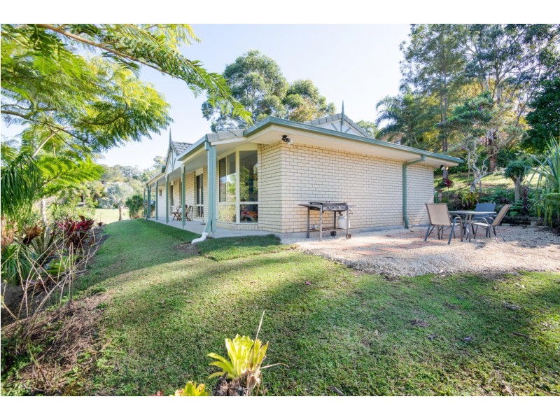 8 Gresham Drive, Woolgoolga NSW 2456