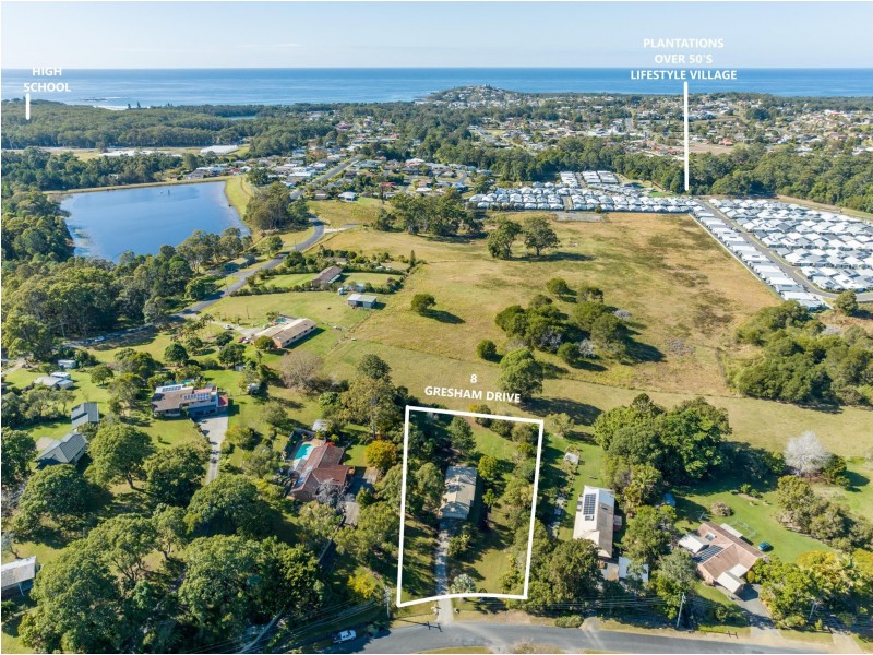 8 Gresham Drive, Woolgoolga NSW 2456