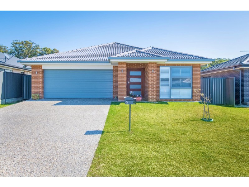 6 Sandcastle Drive, Sandy Beach NSW 2456