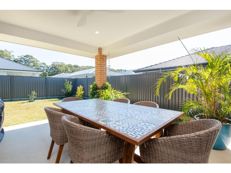 6 Sandcastle Drive, Sandy Beach NSW 2456