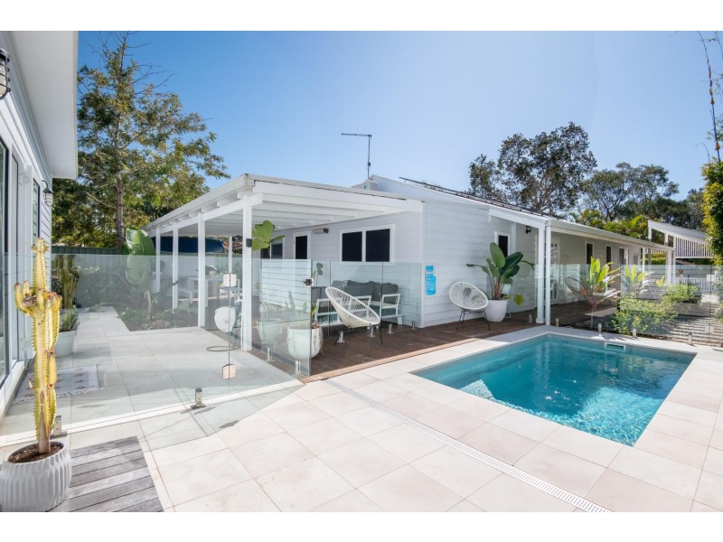 22 Pine Crescent, Sandy Beach NSW 2456