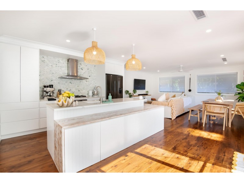 22 Pine Crescent, Sandy Beach NSW 2456