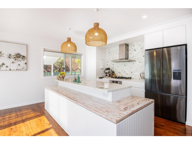 22 Pine Crescent, Sandy Beach NSW 2456