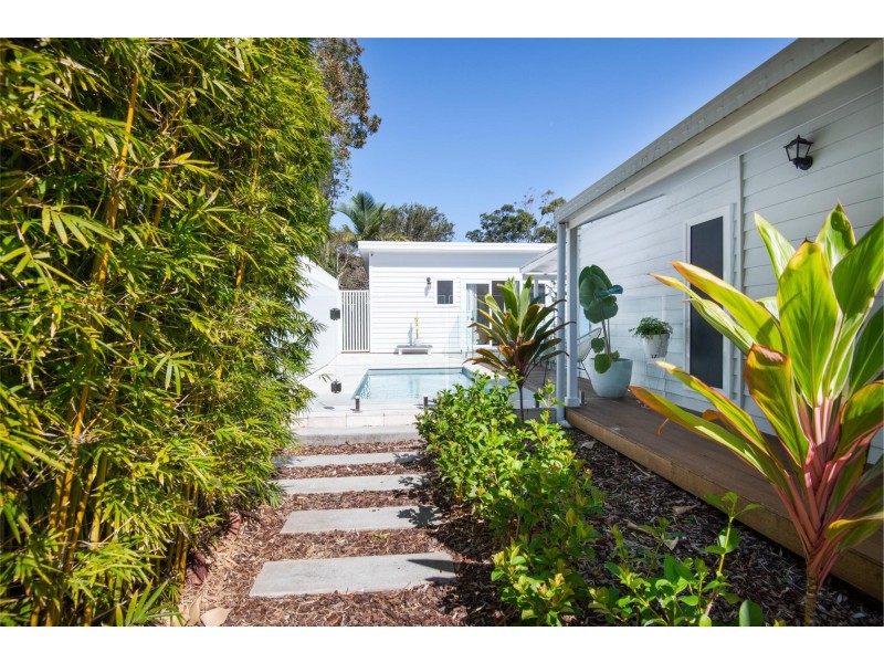 22 Pine Crescent, Sandy Beach NSW 2456