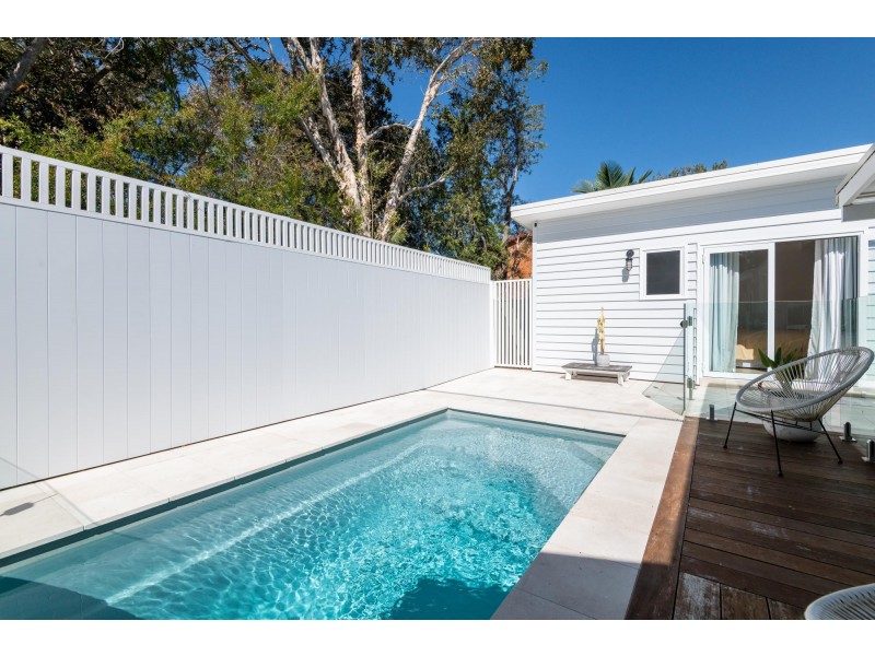 22 Pine Crescent, Sandy Beach NSW 2456