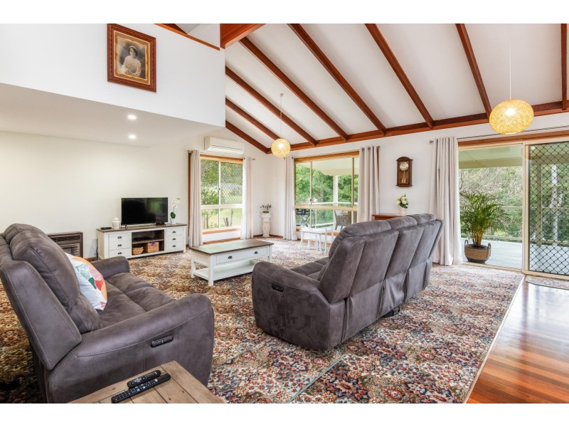 1 Jade Close, Emerald Beach NSW 2456