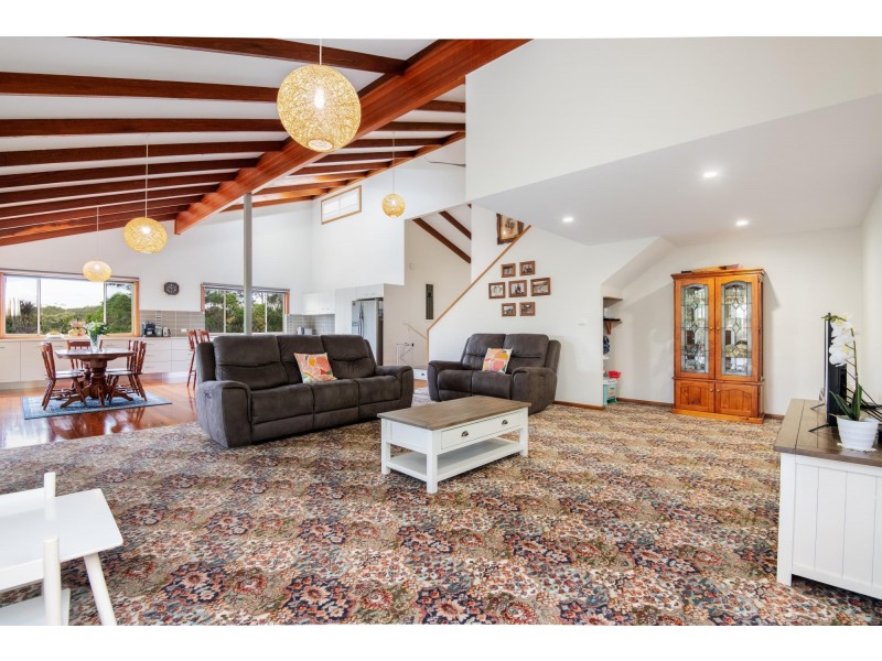 1 Jade Close, Emerald Beach NSW 2456