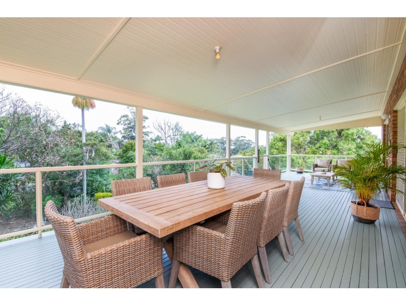 1 Jade Close, Emerald Beach NSW 2456