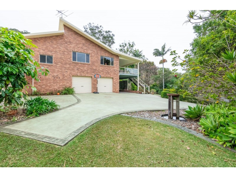 1 Jade Close, Emerald Beach NSW 2456