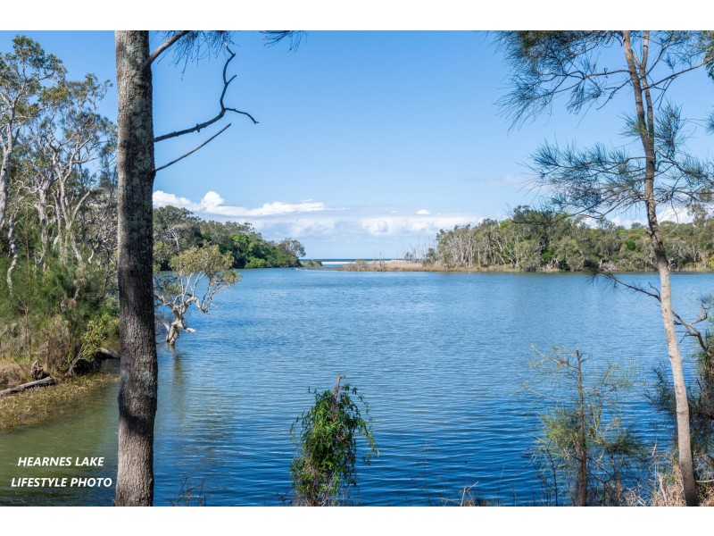 14/8 Hearnes Lake Road, Woolgoolga NSW 2456