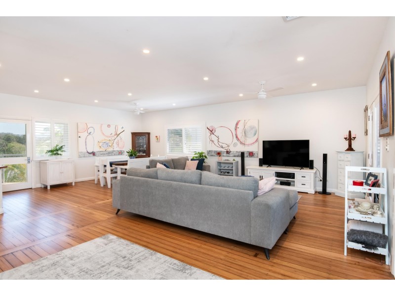 114 Sandys Beach Drive, Sandy Beach NSW 2456