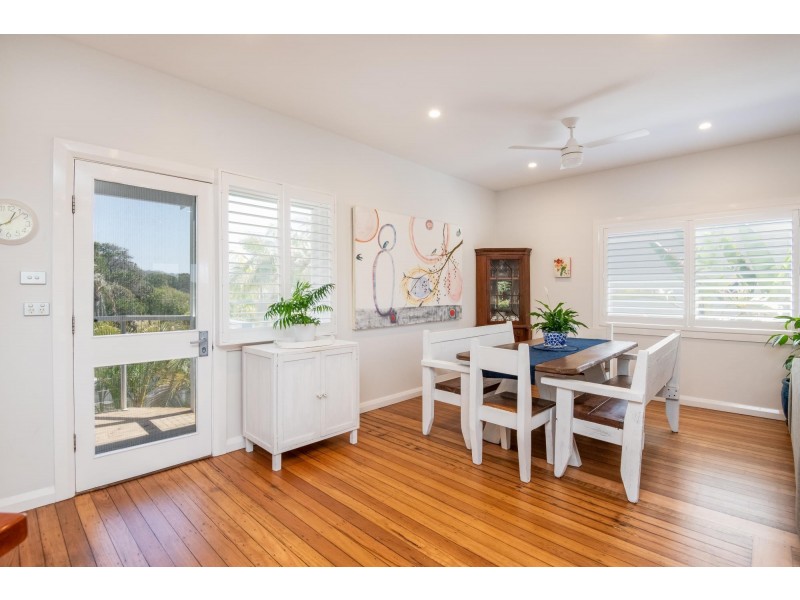 114 Sandys Beach Drive, Sandy Beach NSW 2456