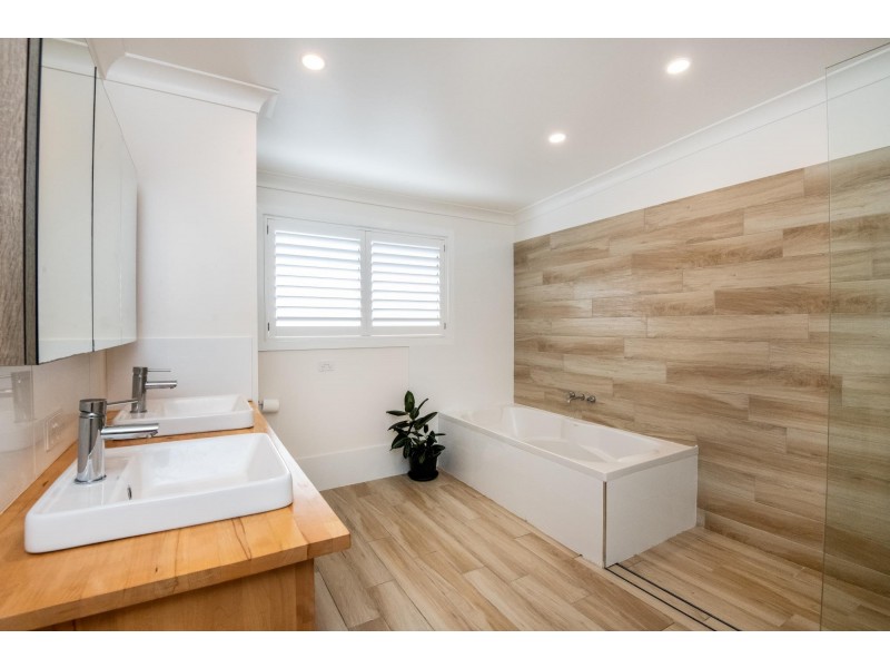 11 Arkan Avenue, Woolgoolga NSW 2456