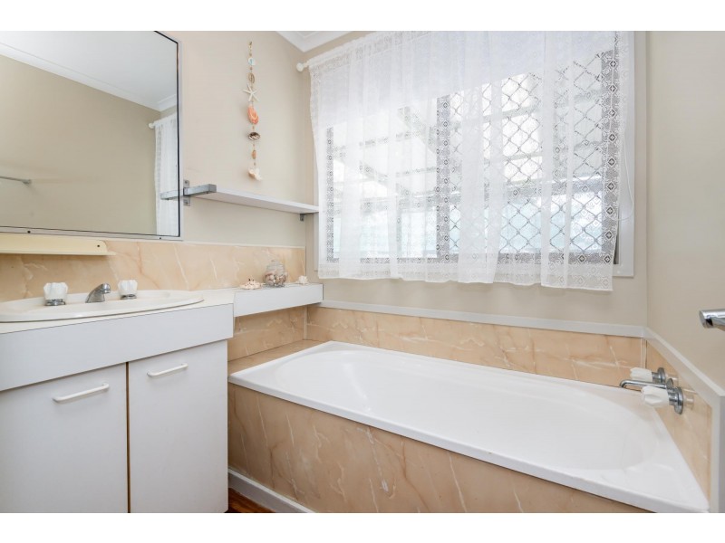 8 Rosella Lane, Arrawarra NSW 2456