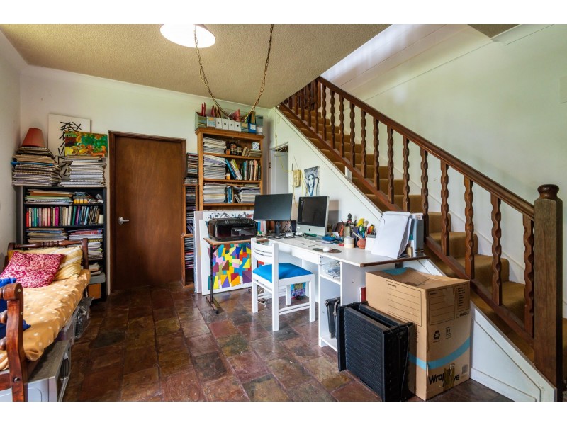 42 Dammerel Crescent, Emerald Beach NSW 2456