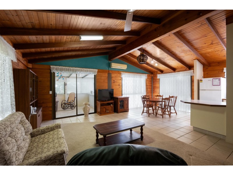 1 Paradise Court, Arrawarra NSW 2456