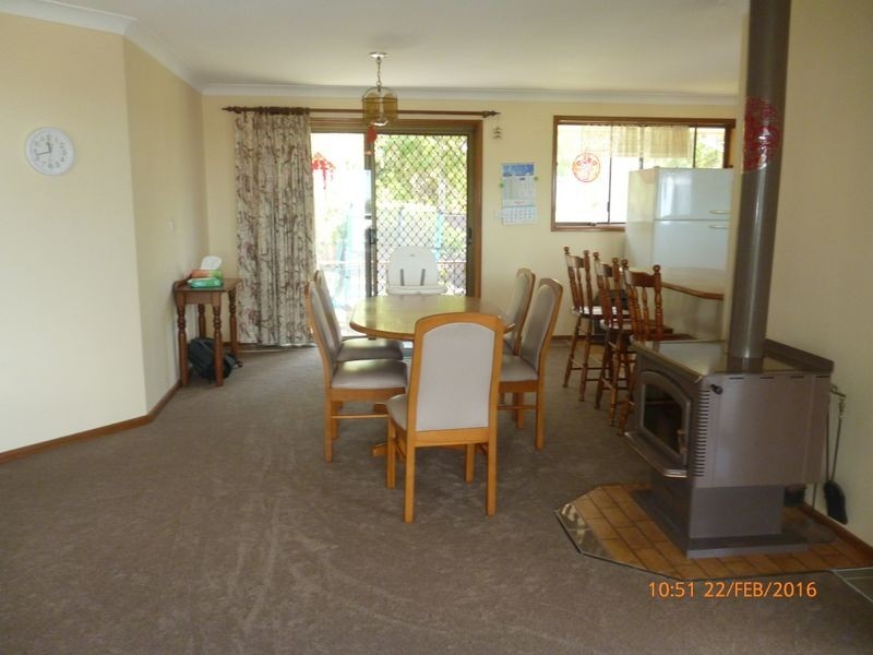 8 Houlahan Close, Woolgoolga NSW 2456