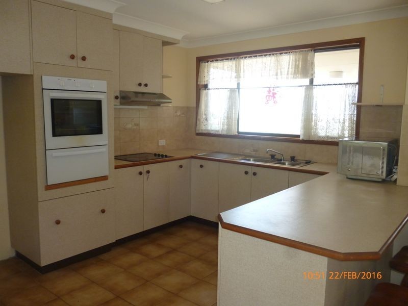 8 Houlahan Close, Woolgoolga NSW 2456