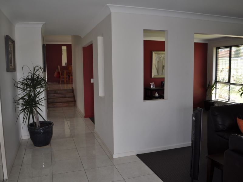 9 Mariner Drive, Safety Beach NSW 2456