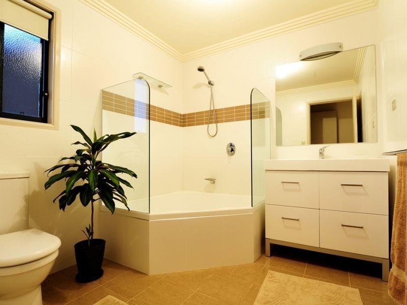 6 Lighthouse Street, Emerald Beach NSW 2456