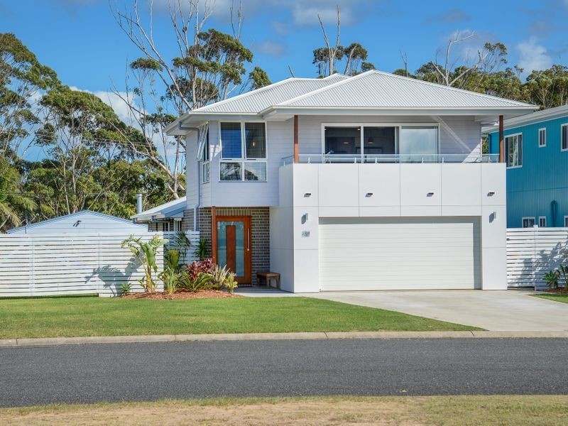 40 Simon Street, Corindi Beach NSW 2456