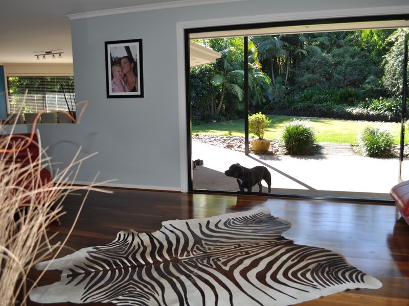 10 Topaz Drive, Emerald Beach NSW 2456