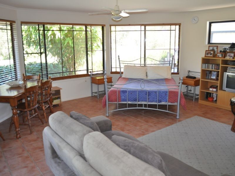 10 Topaz Drive, Emerald Beach NSW 2456