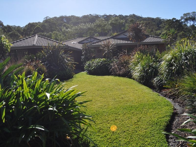 10 Topaz Drive, Emerald Beach NSW 2456