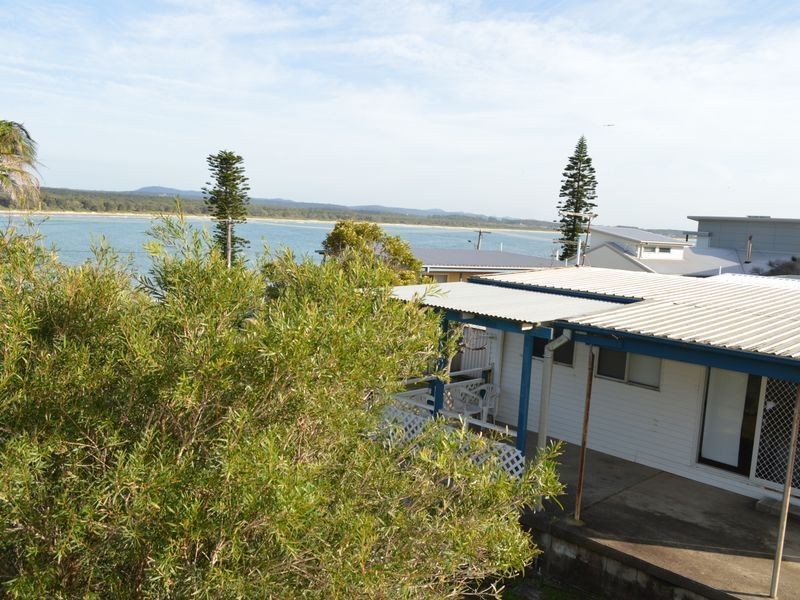 19 Third Avenue, Arrawarra Headland NSW 2456