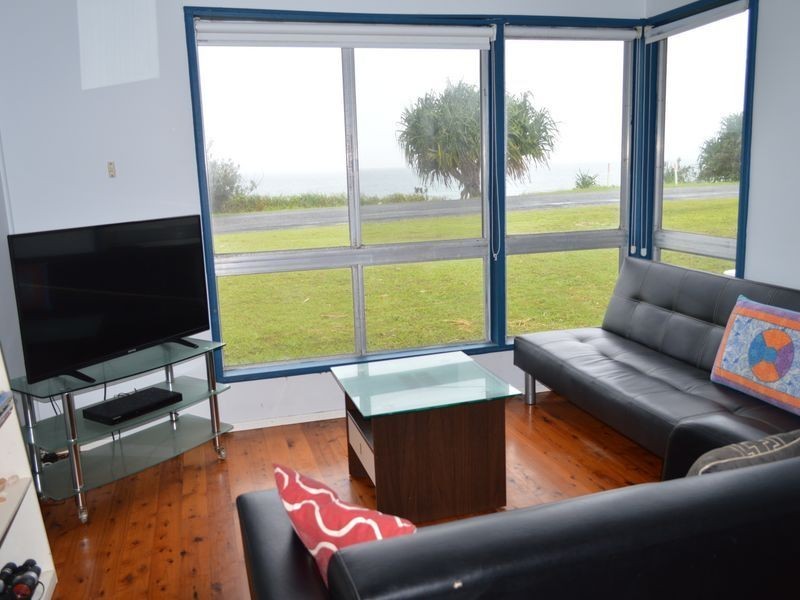 19 Third Avenue, Arrawarra Headland NSW 2456